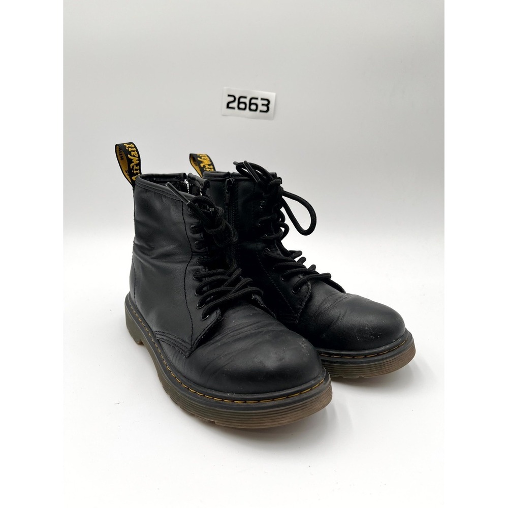 Dr. Martens Unisex M4/L5 Boots Core Black Leather Casual Ankle Combat Boots